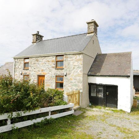 Ty Rhos, Farm Stay, Sleeps 4, Rhoshirwaun 2 Miles From אברדרון מראה חיצוני תמונה