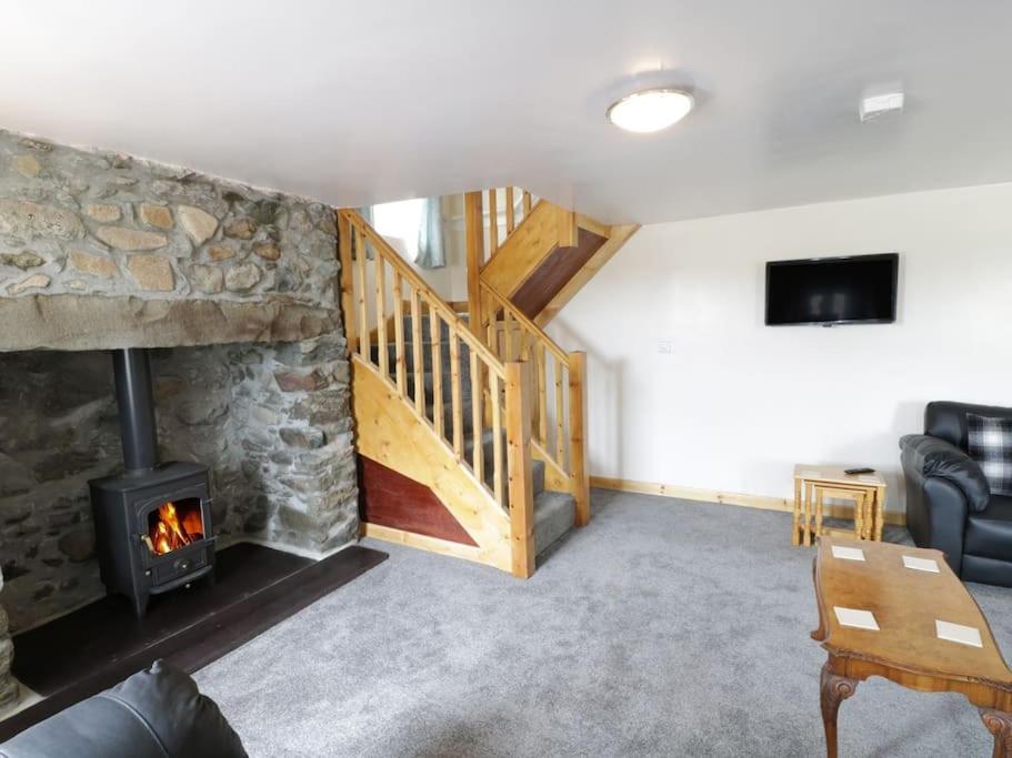 Ty Rhos, Farm Stay, Sleeps 4, Rhoshirwaun 2 Miles From אברדרון מראה חיצוני תמונה