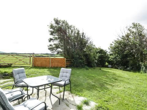 Ty Rhos, Farm Stay, Sleeps 4, Rhoshirwaun 2 Miles From אברדרון מראה חיצוני תמונה